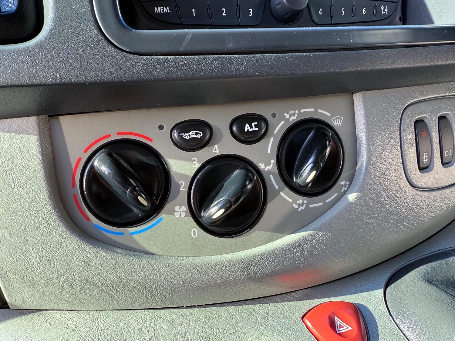 Used Renault Trafic 2011 for sale - 76030798: Photo 31