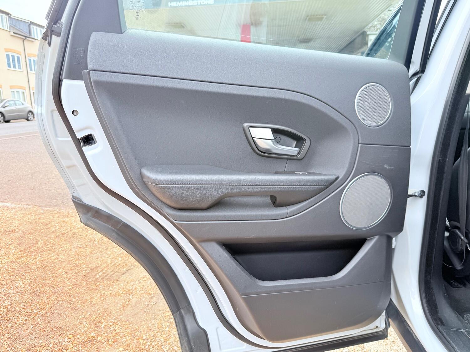 Used Land Rover Range Rover Evoque 2015 for sale - 76794440: Photo 74