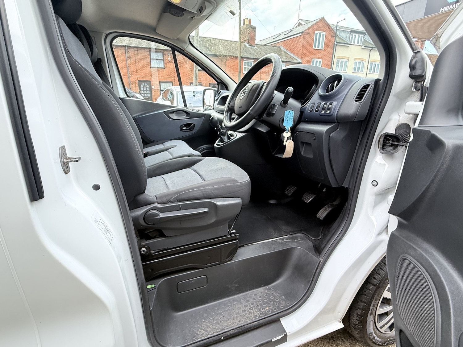 Used Vauxhall Vivaro 2015 for sale - 77323587: Photo 18