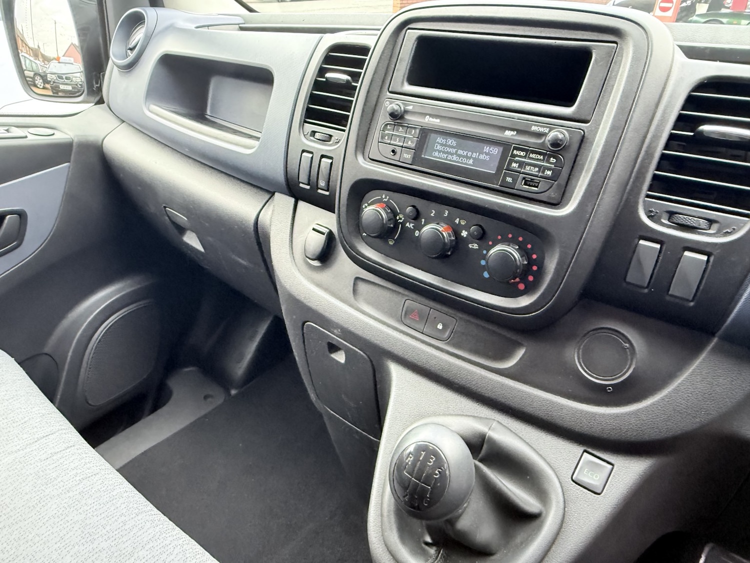 Used Vauxhall Vivaro 2015 for sale - 77323587: Photo 23