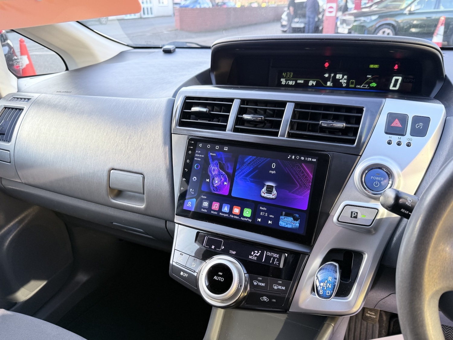 Used Toyota Prius+ 2019 for sale - 77662218: Photo 38