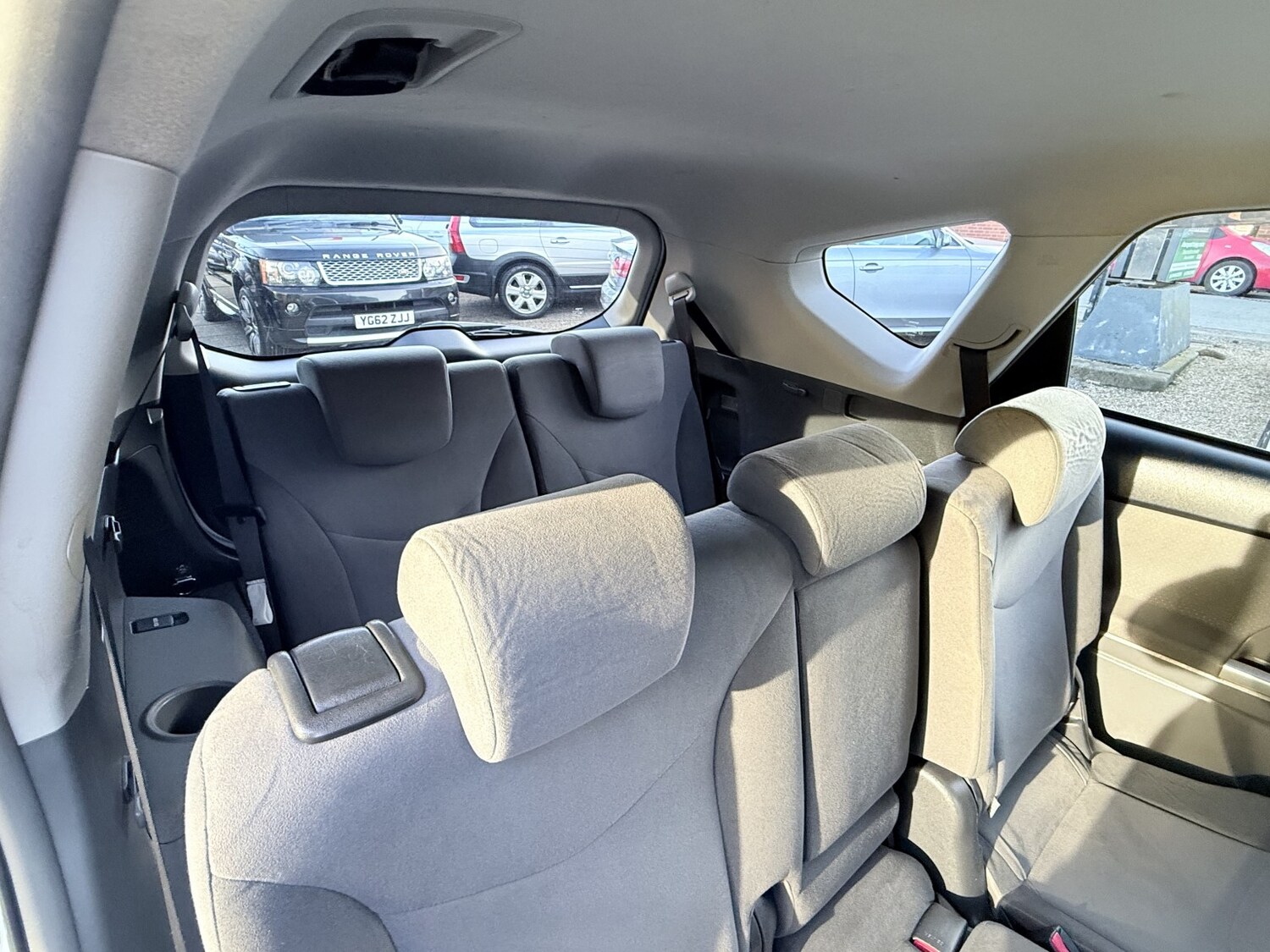 Used Toyota Prius+ 2019 for sale - 77662218: Photo 62