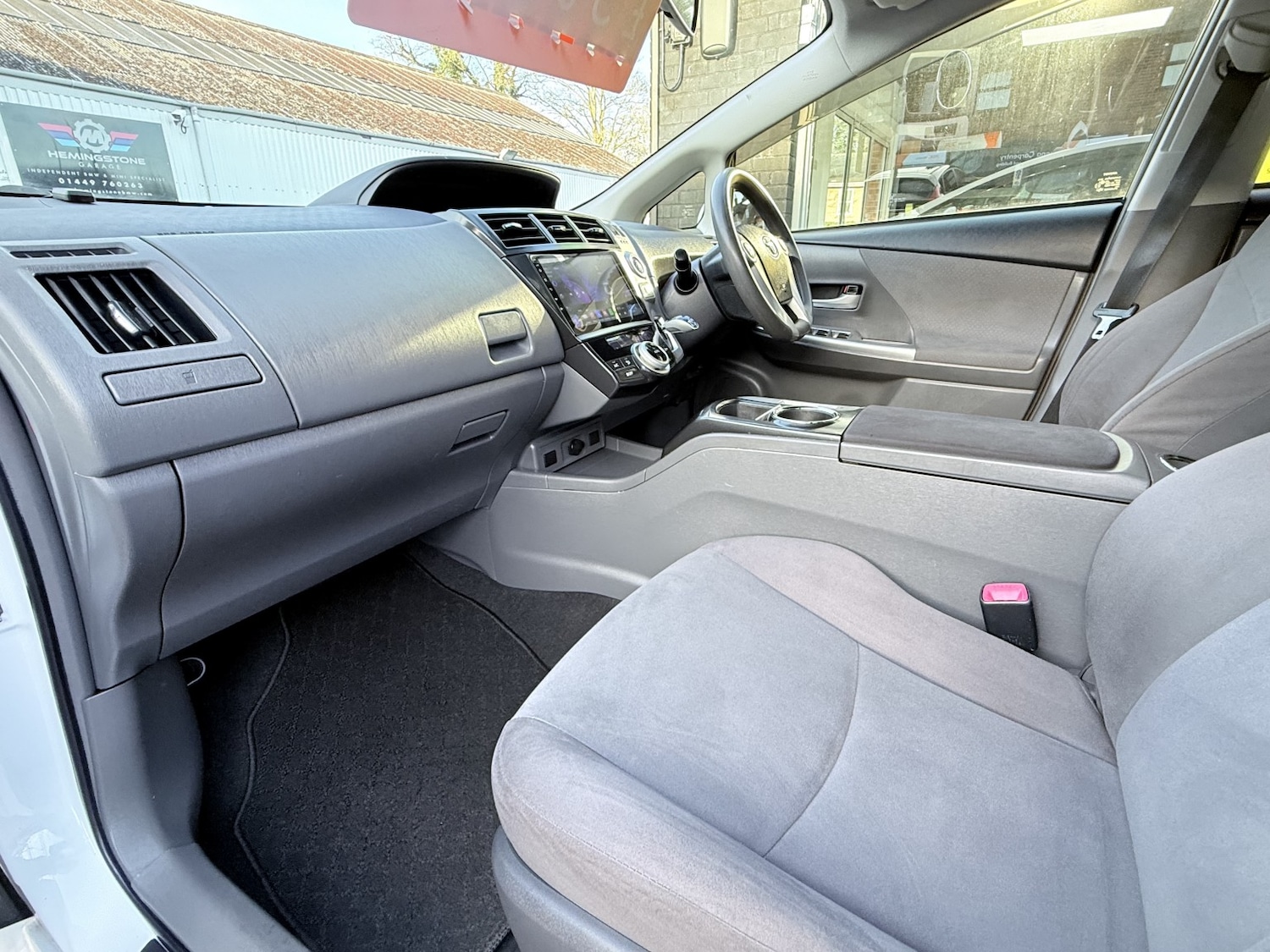 Used Toyota Prius+ 2019 for sale - 77662218: Photo 64