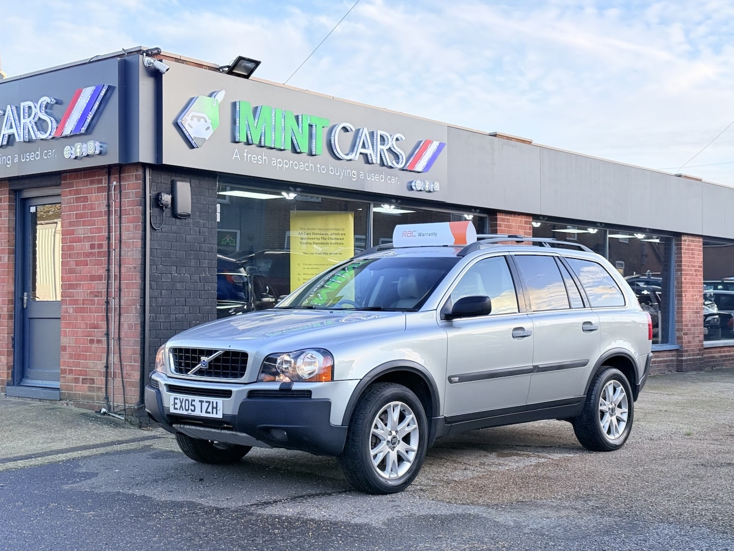 Used Volvo XC90 2005 for sale - 77014796: Photo 2