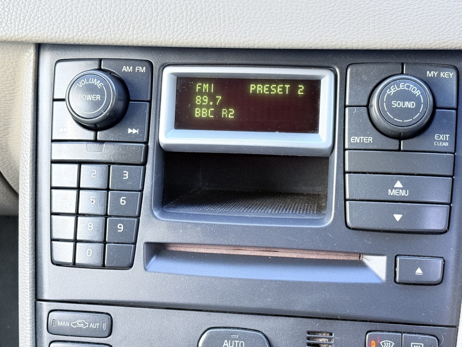 Used Volvo XC90 2005 for sale - 77014796: Photo 32