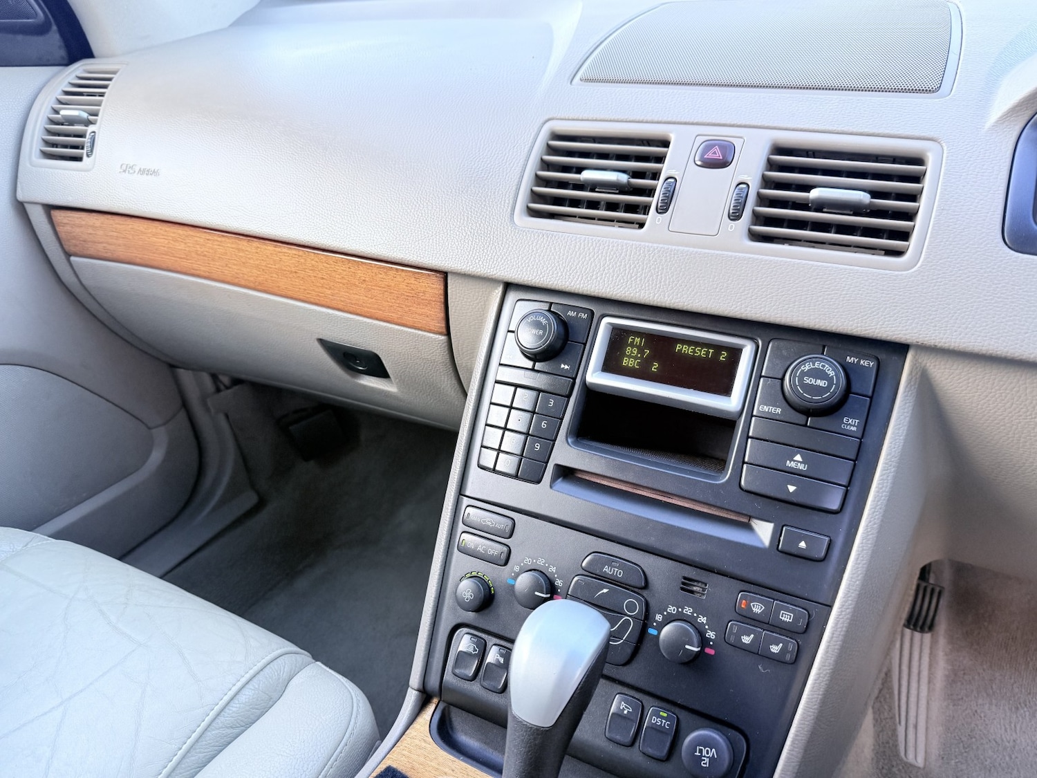 Used Volvo XC90 2005 for sale - 77014796: Photo 34