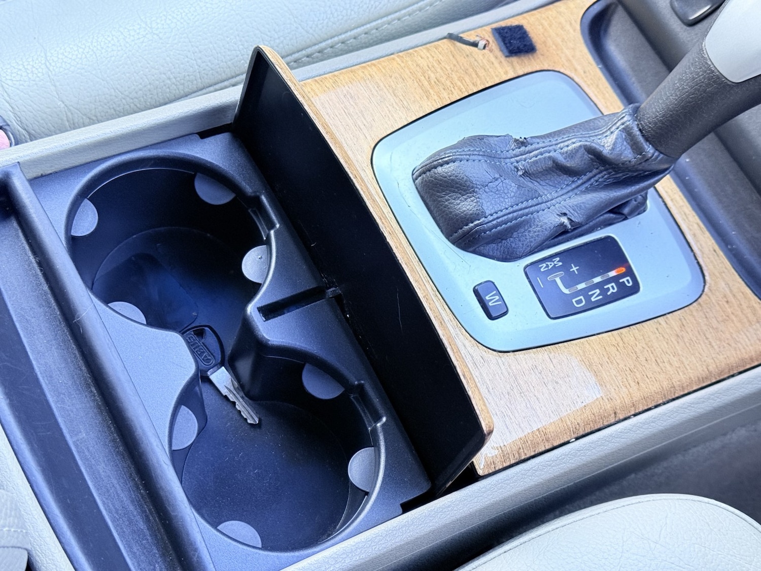 Used Volvo XC90 2005 for sale - 77014796: Photo 35