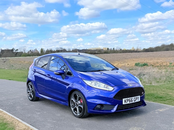 Used Ford Fiesta 2016 for sale - 74171257: Photo 1