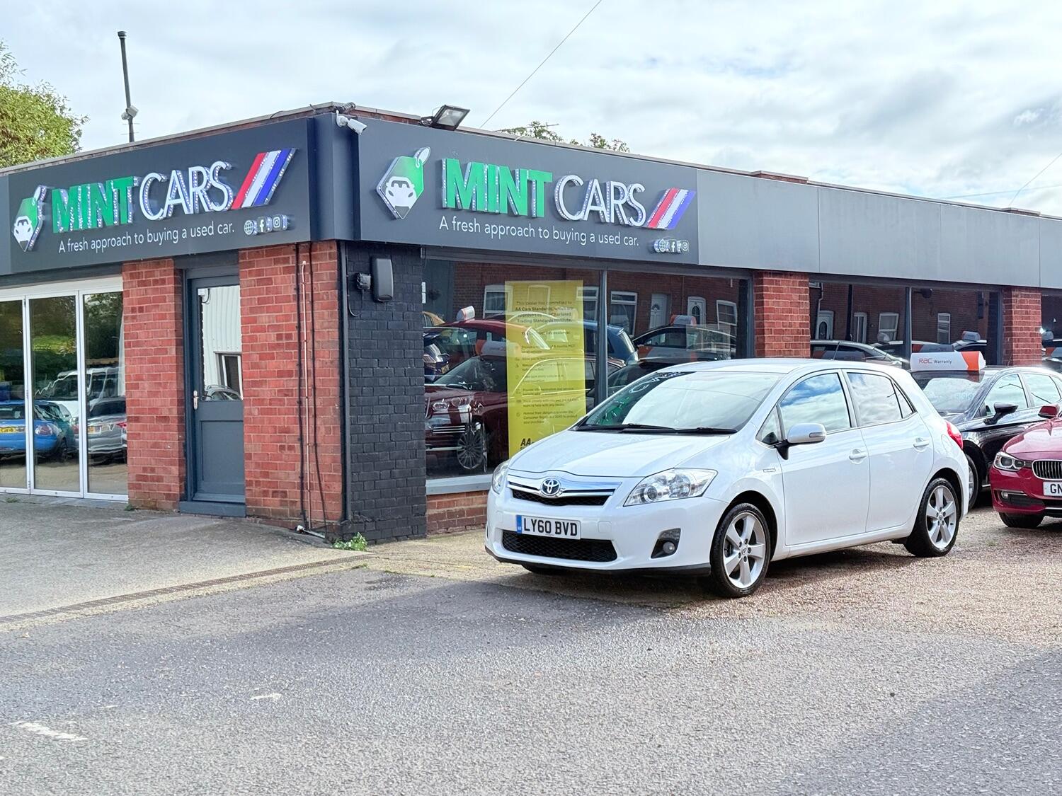 Used Toyota Auris 2011 for sale - 76374169: Photo 3