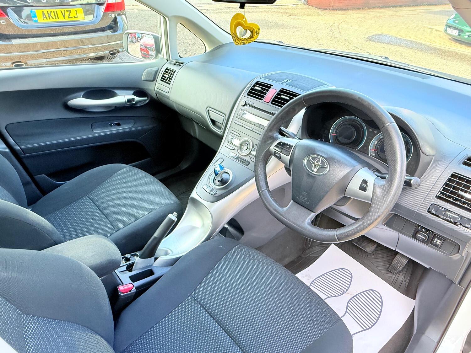 Used Toyota Auris 2011 for sale - 76374169: Photo 38