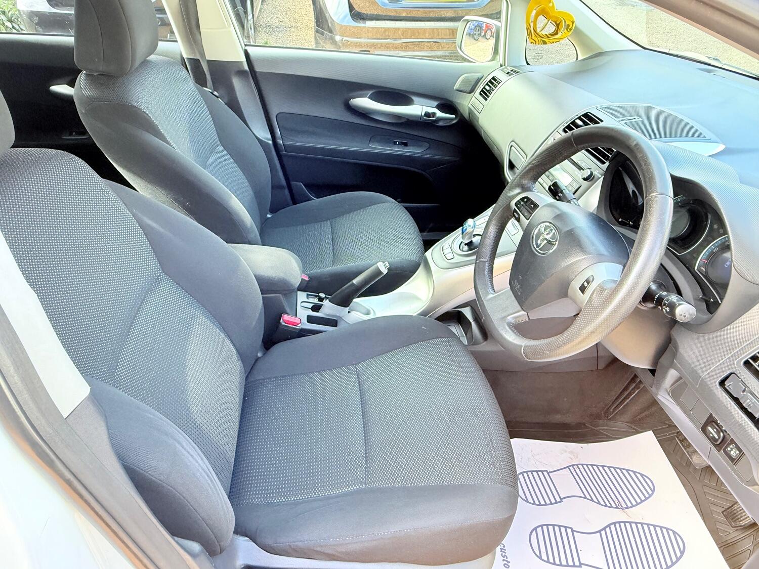 Used Toyota Auris 2011 for sale - 76374169: Photo 41