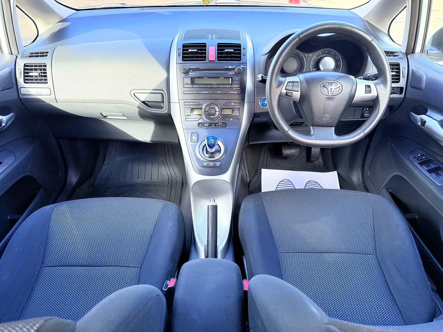 Used Toyota Auris 2011 for sale - 76374169: Photo 54