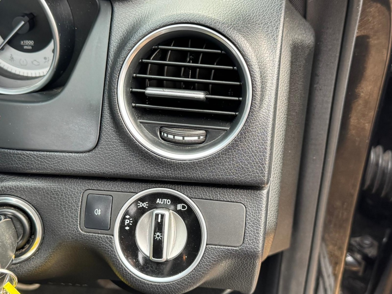 Used Mercedes-Benz C Class 2015 for sale - 76670766: Photo 19