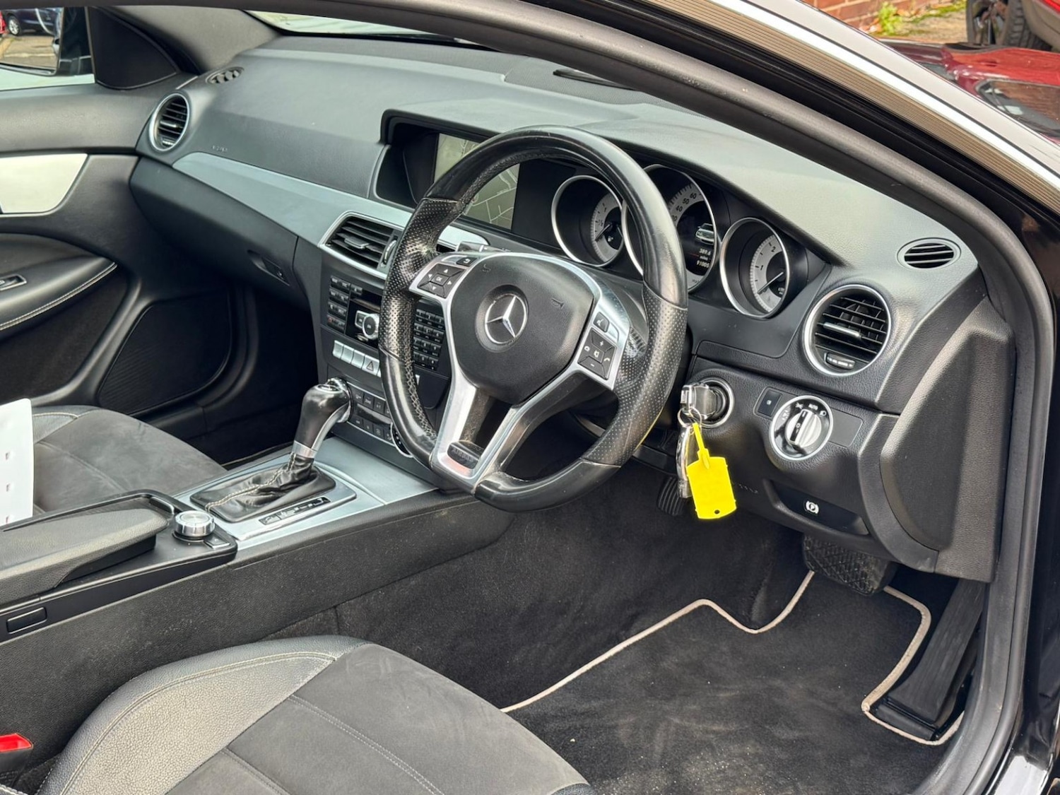 Used Mercedes-Benz C Class 2015 for sale - 76670766: Photo 20