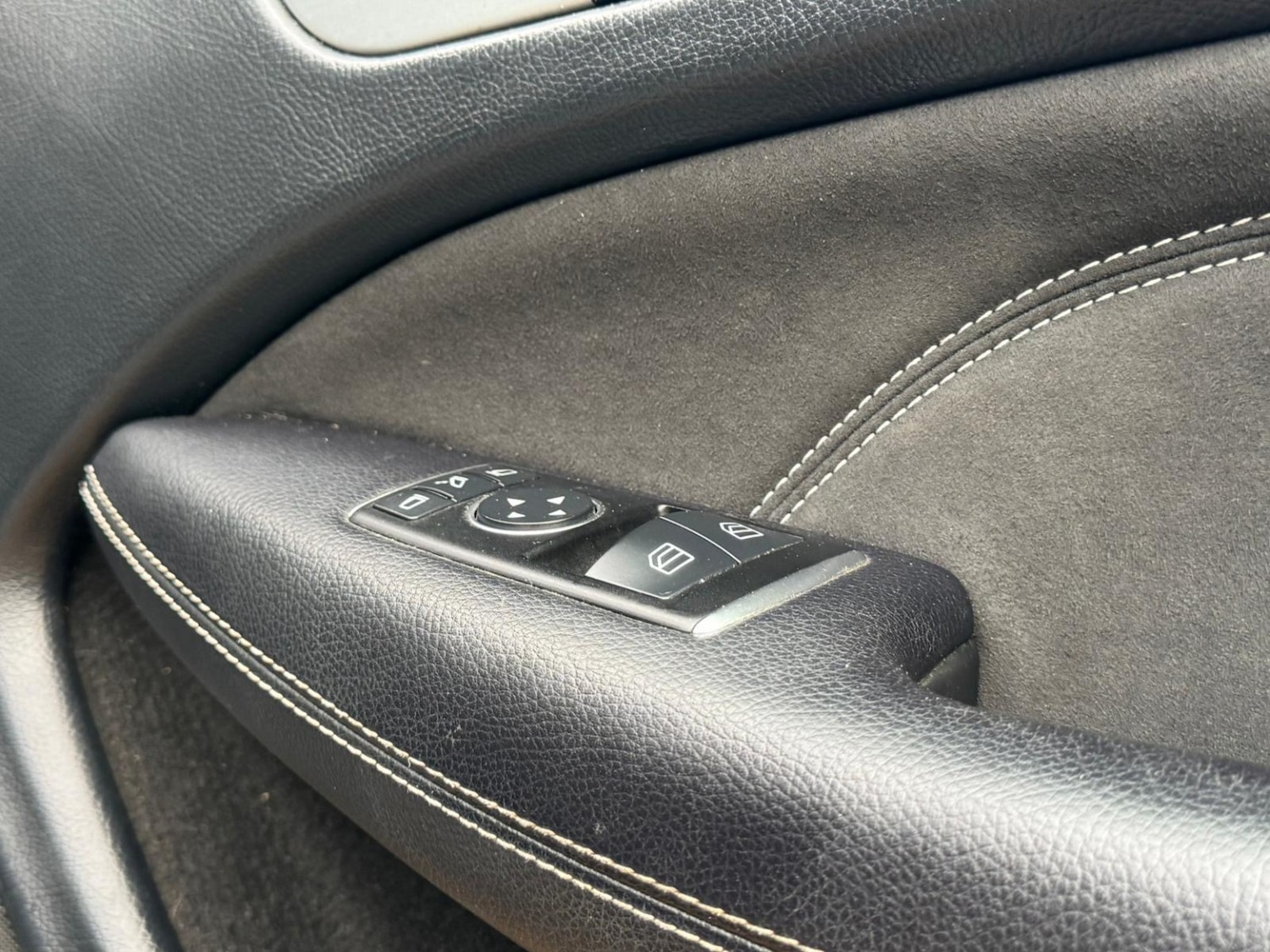 Used Mercedes-Benz C Class 2015 for sale - 76670766: Photo 43