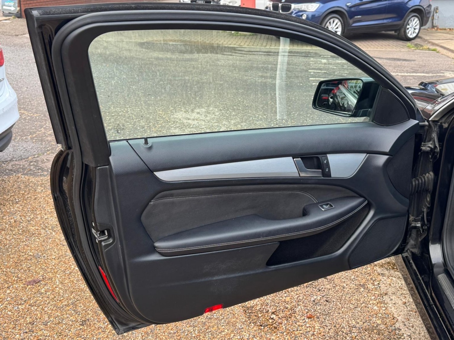 Used Mercedes-Benz C Class 2015 for sale - 76670766: Photo 44