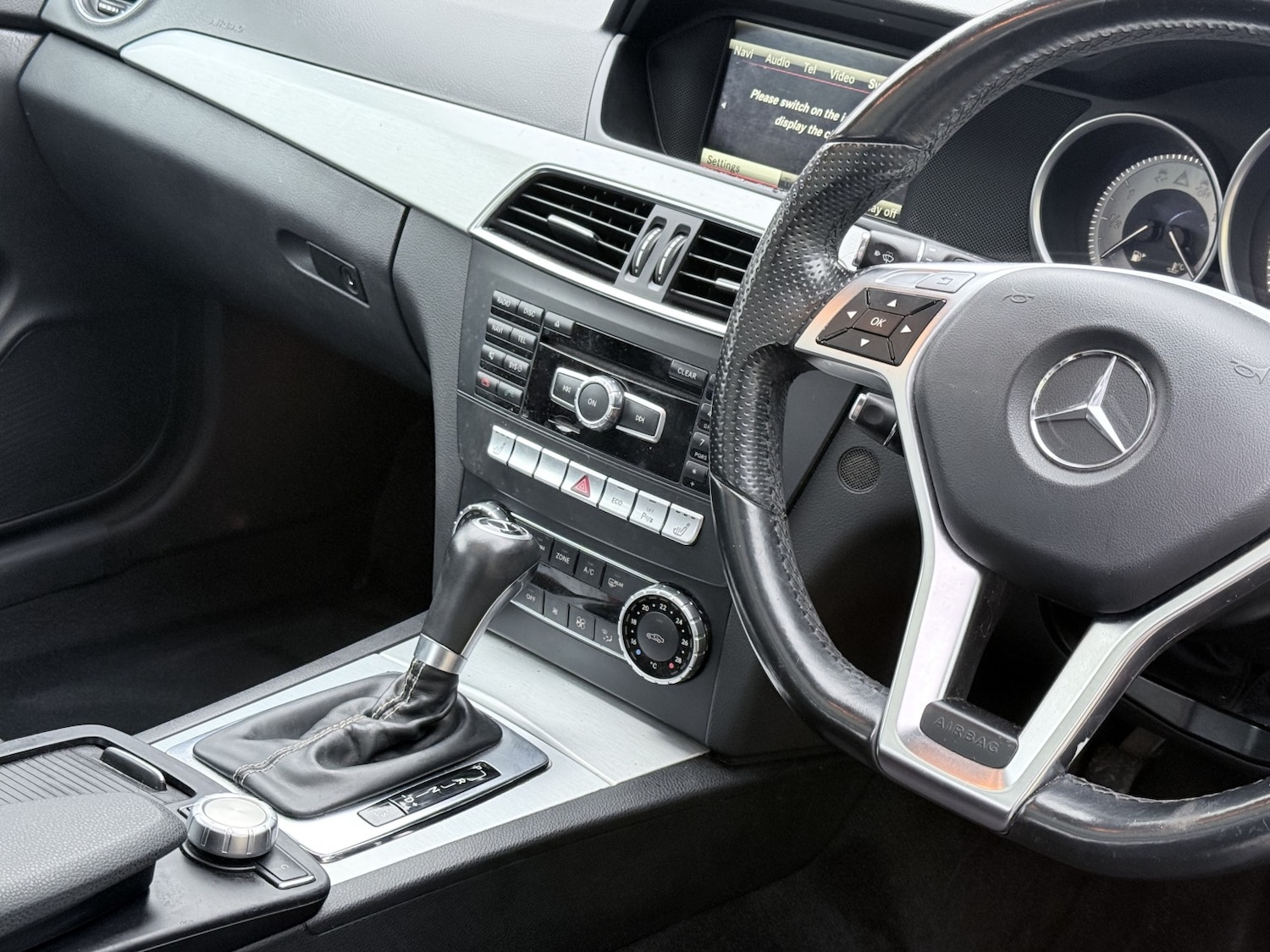 Used Mercedes-Benz C Class 2014 for sale - 77662229: Photo 29