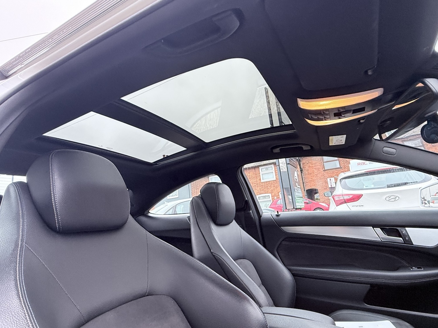 Used Mercedes-Benz C Class 2014 for sale - 77662229: Photo 33