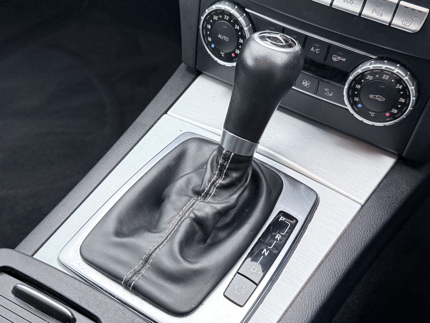 Used Mercedes-Benz C Class 2014 for sale - 77662229: Photo 38