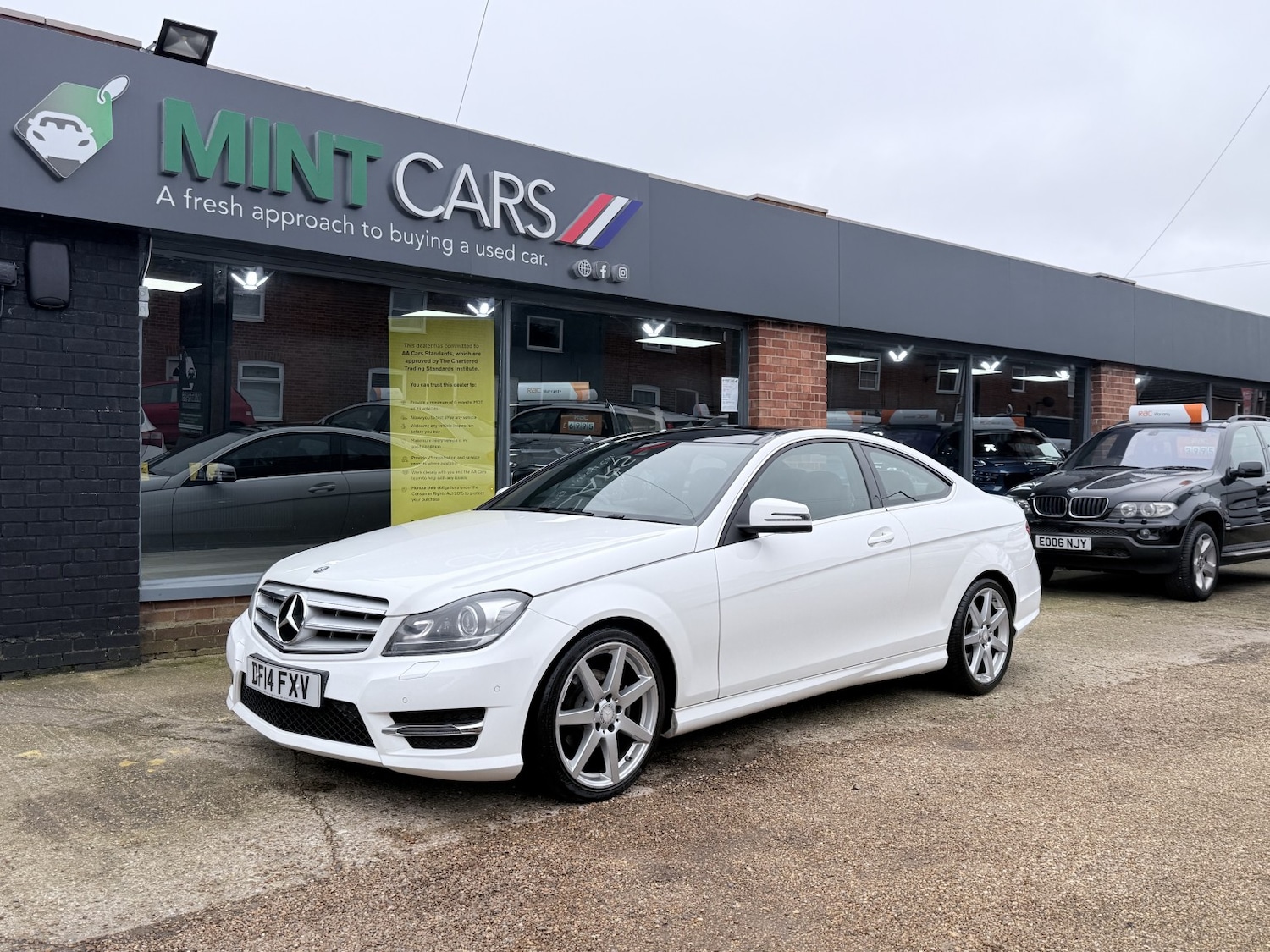 Used Mercedes-Benz C Class 2014 for sale - 77662229: Photo 4