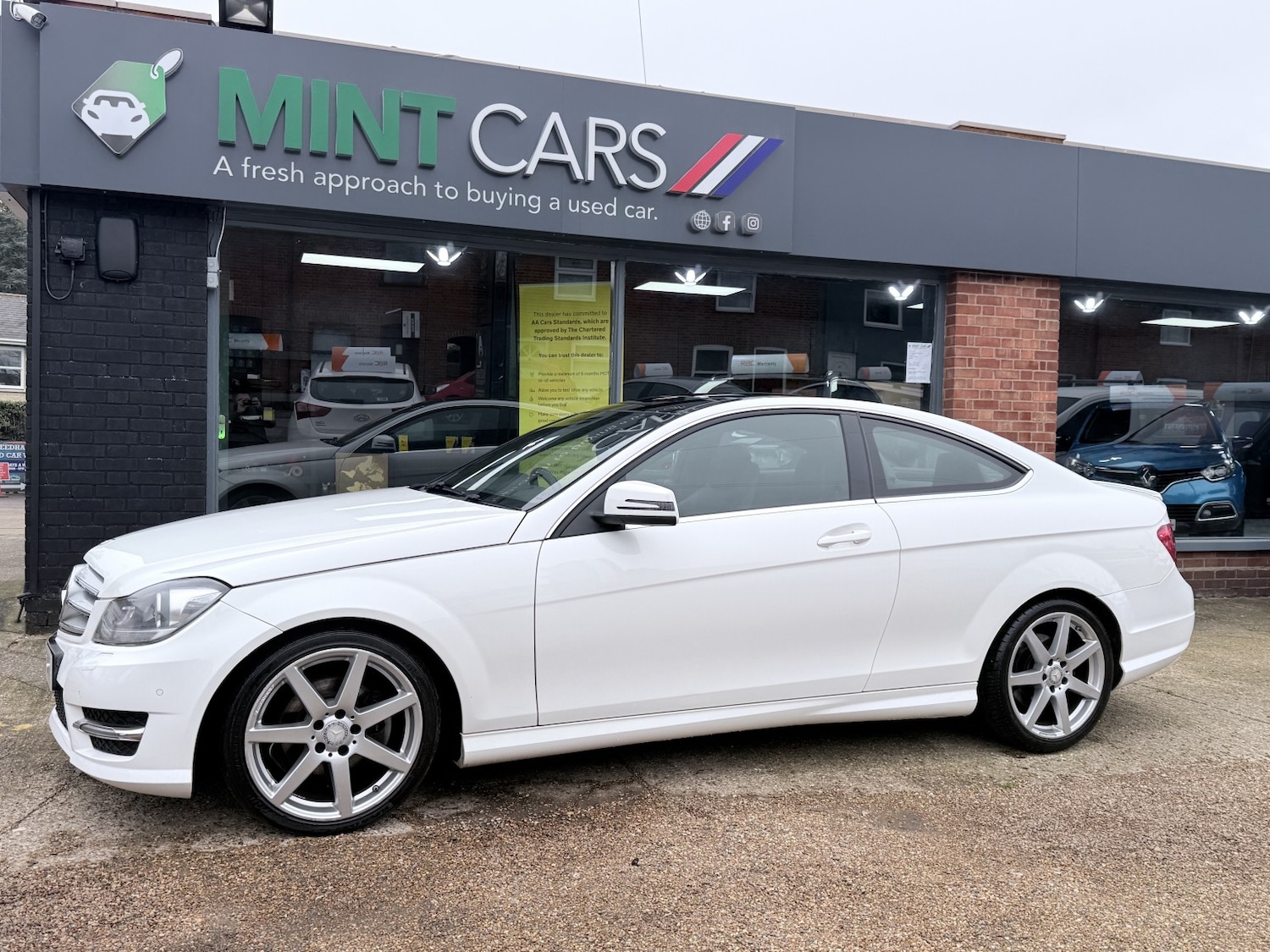 Used Mercedes-Benz C Class 2014 for sale - 77662229: Photo 5