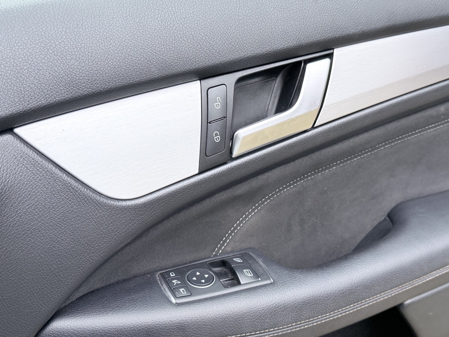 Used Mercedes-Benz C Class 2014 for sale - 77662229: Photo 56