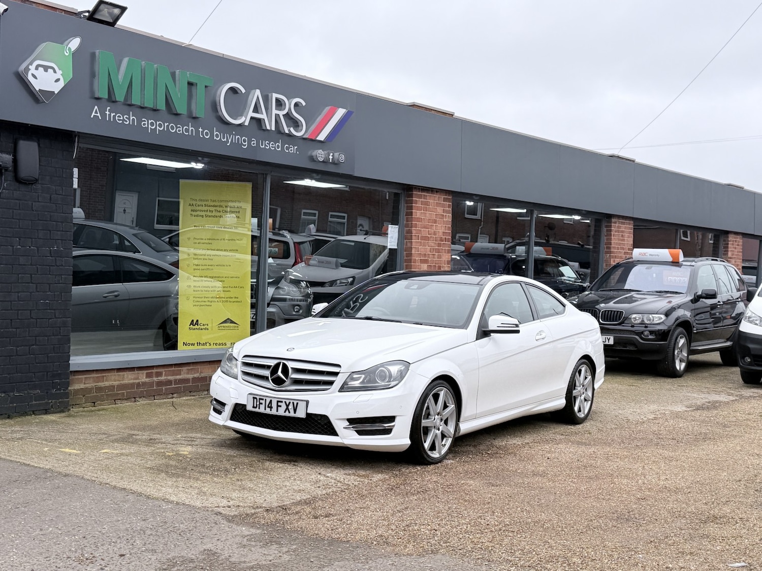 Used Mercedes-Benz C Class 2014 for sale - 77662229: Photo 6