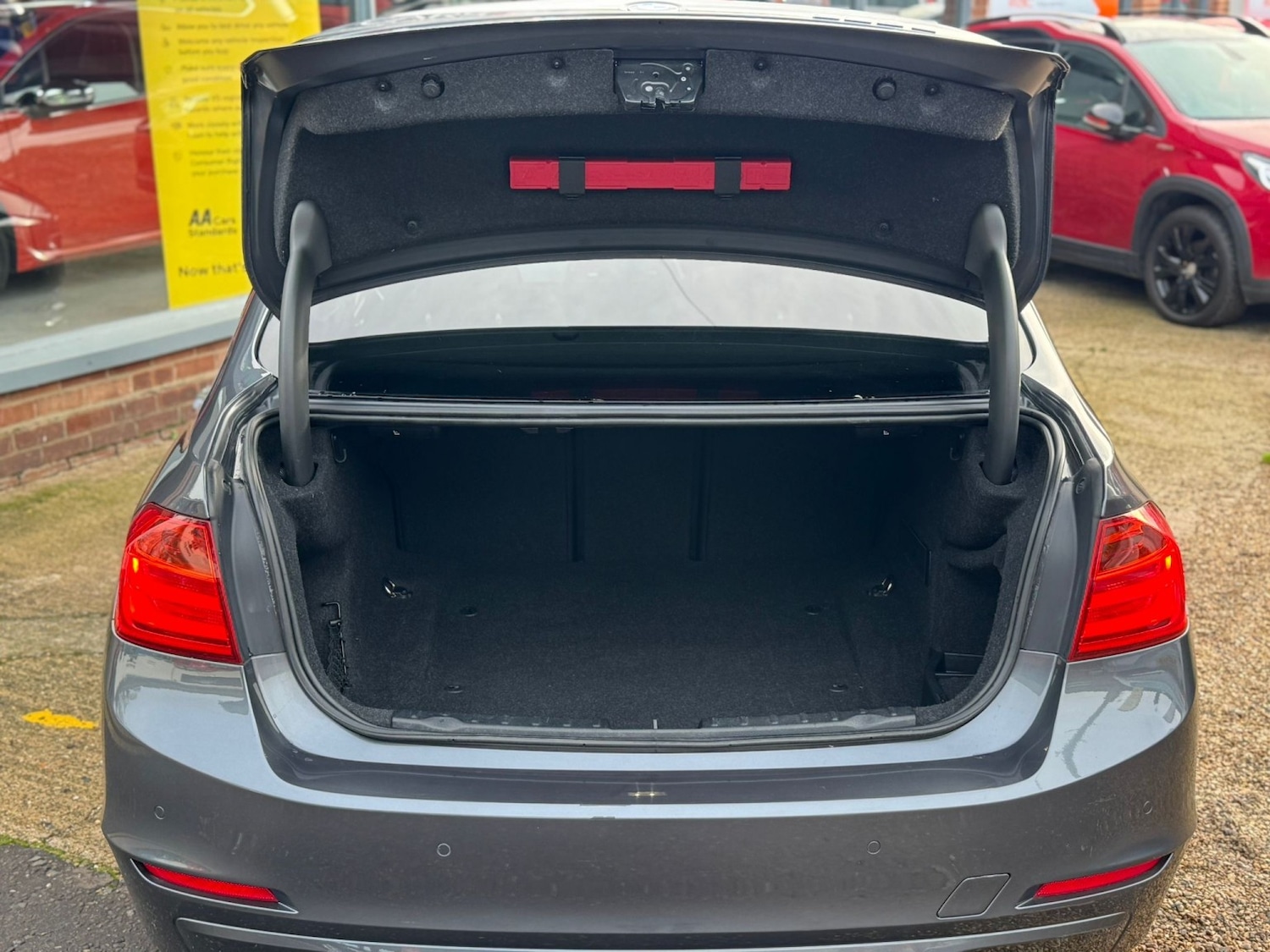 Used BMW 3 Series 2012 for sale - 76748248: Photo 15