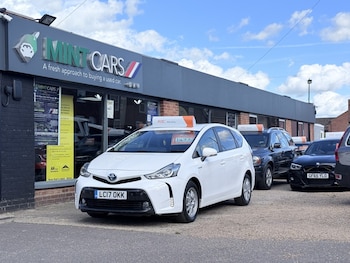 Used Toyota Prius+ 2017 for sale - 79047795: Photo