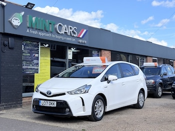 Used Toyota Prius+ 2017 for sale - 79047795: Photo