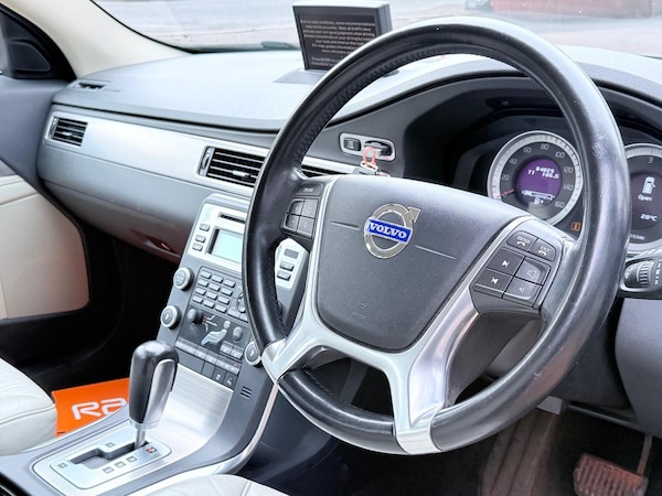 Used Volvo V70 2011 for sale - 75095293: Photo 30