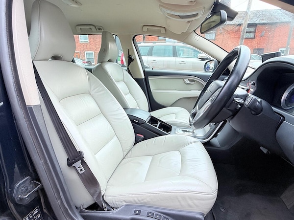 Used Volvo V70 2011 for sale - 75095293: Photo 35