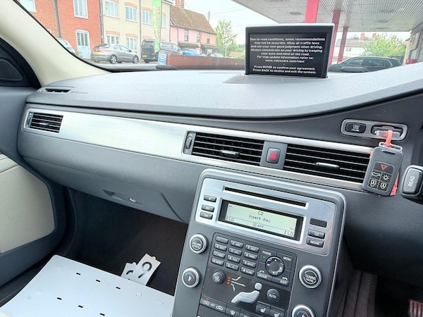Used Volvo V70 2011 for sale - 75095293: Photo 38