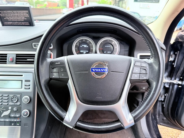 Used Volvo V70 2011 for sale - 75095293: Photo 43