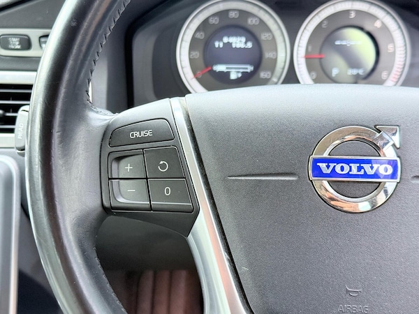 Used Volvo V70 2011 for sale - 75095293: Photo 44
