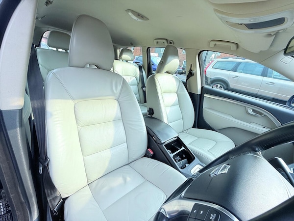 Used Volvo V70 2011 for sale - 75095293: Photo 71