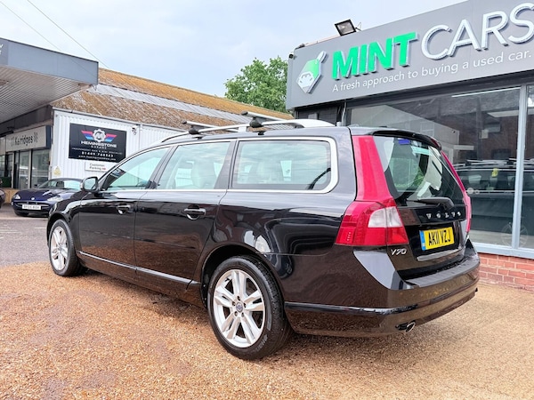 Used Volvo V70 2011 for sale - 75095293: Photo 9
