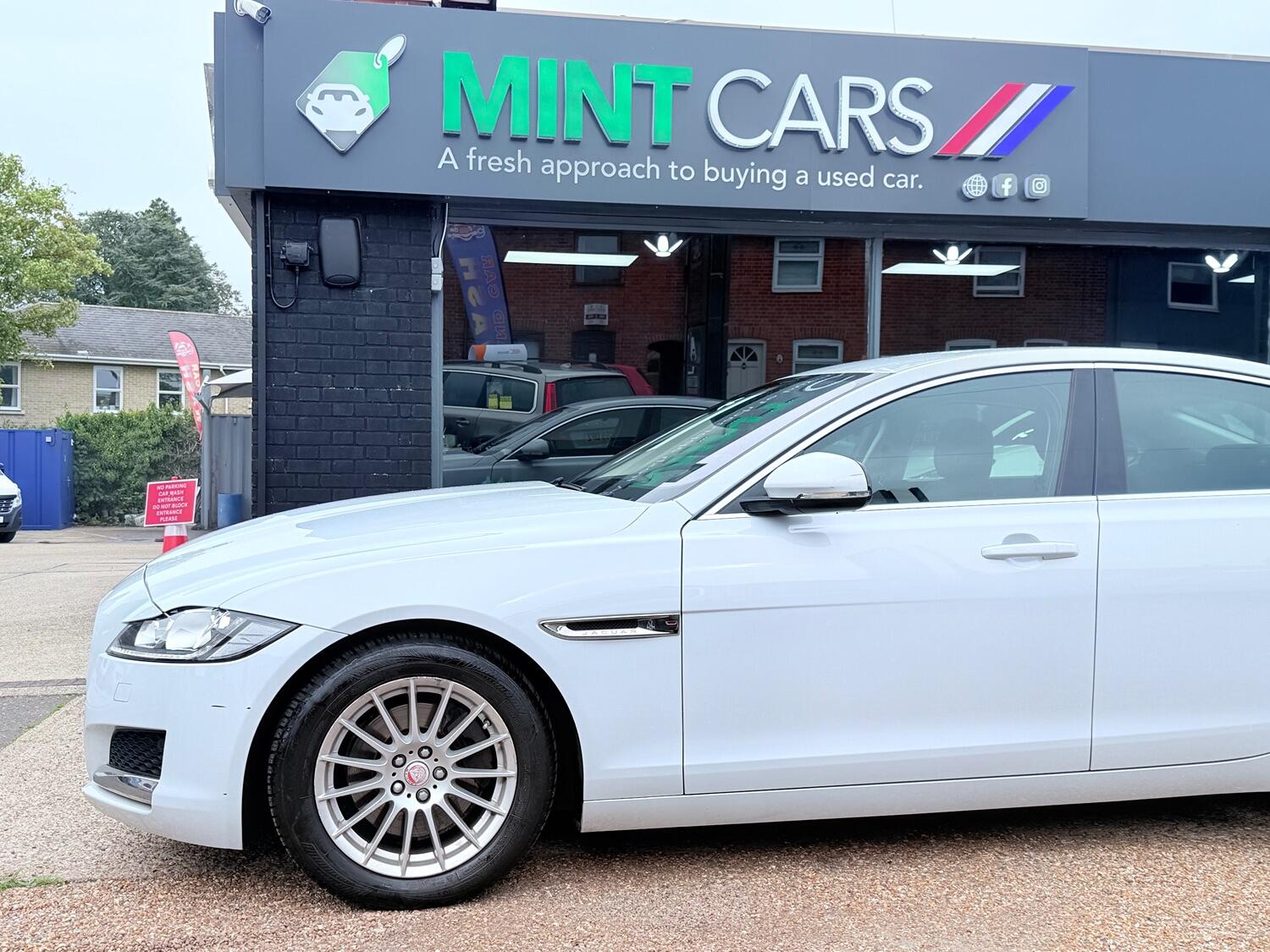 Used Jaguar XF 2016 for sale - 76011469: Photo 4