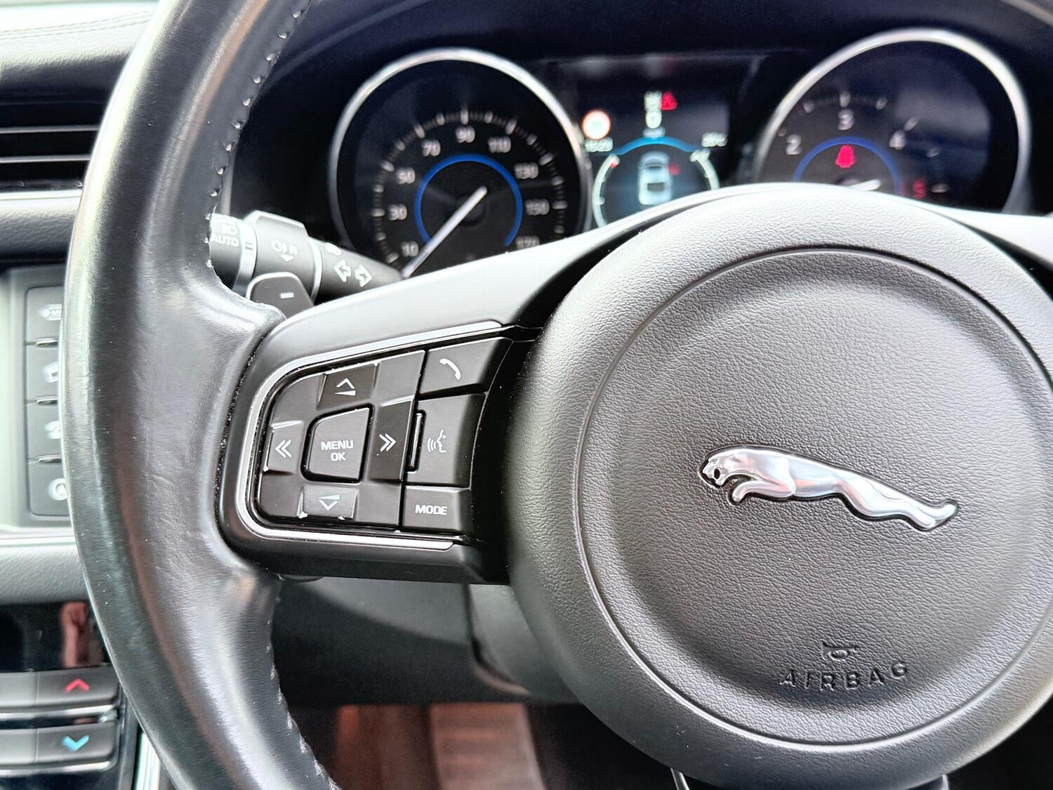 Used Jaguar XF 2016 for sale - 76011469: Photo 42