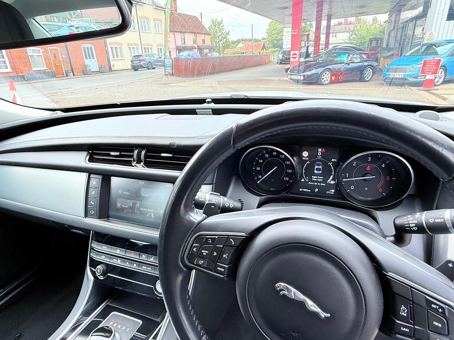 Used Jaguar XF 2016 for sale - 76011469: Photo 44