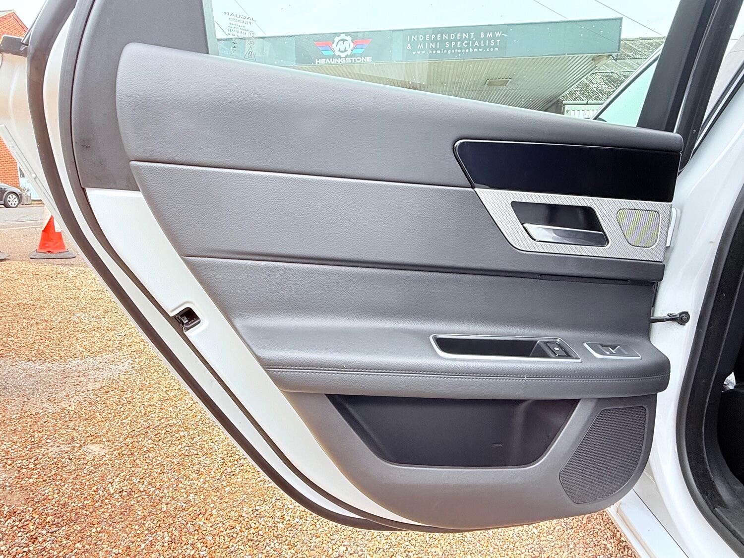 Used Jaguar XF 2016 for sale - 76011469: Photo 61