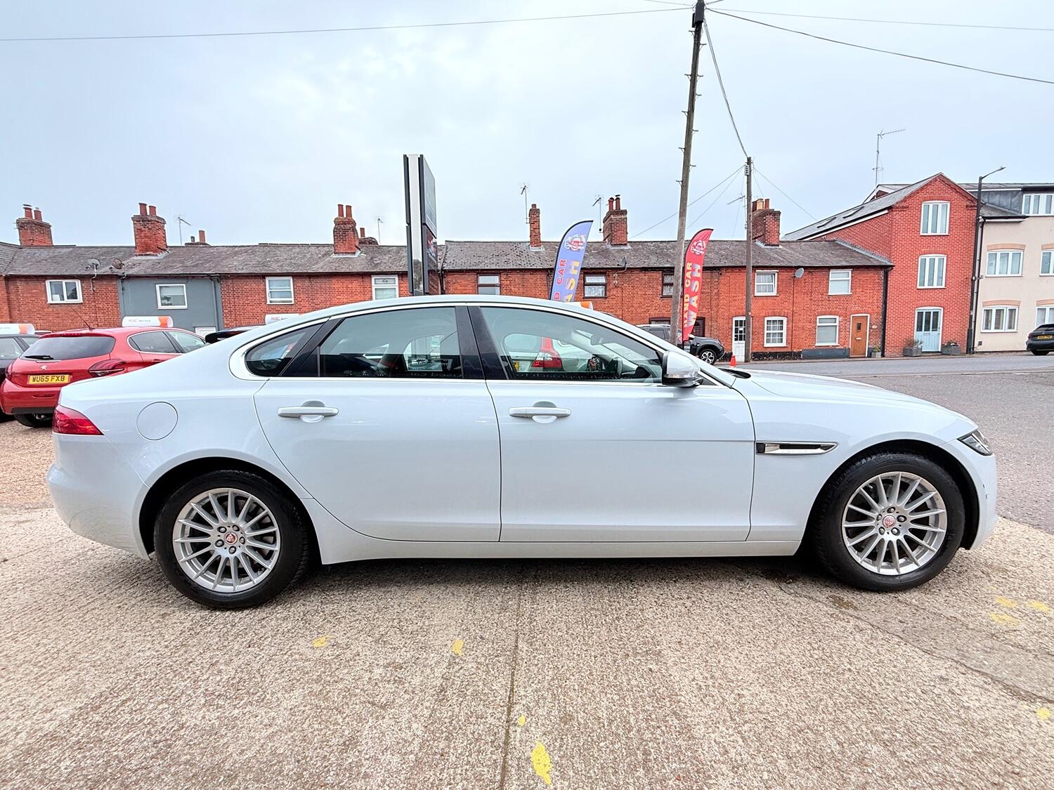 Used Jaguar XF 2016 for sale - 76011469: Photo 9