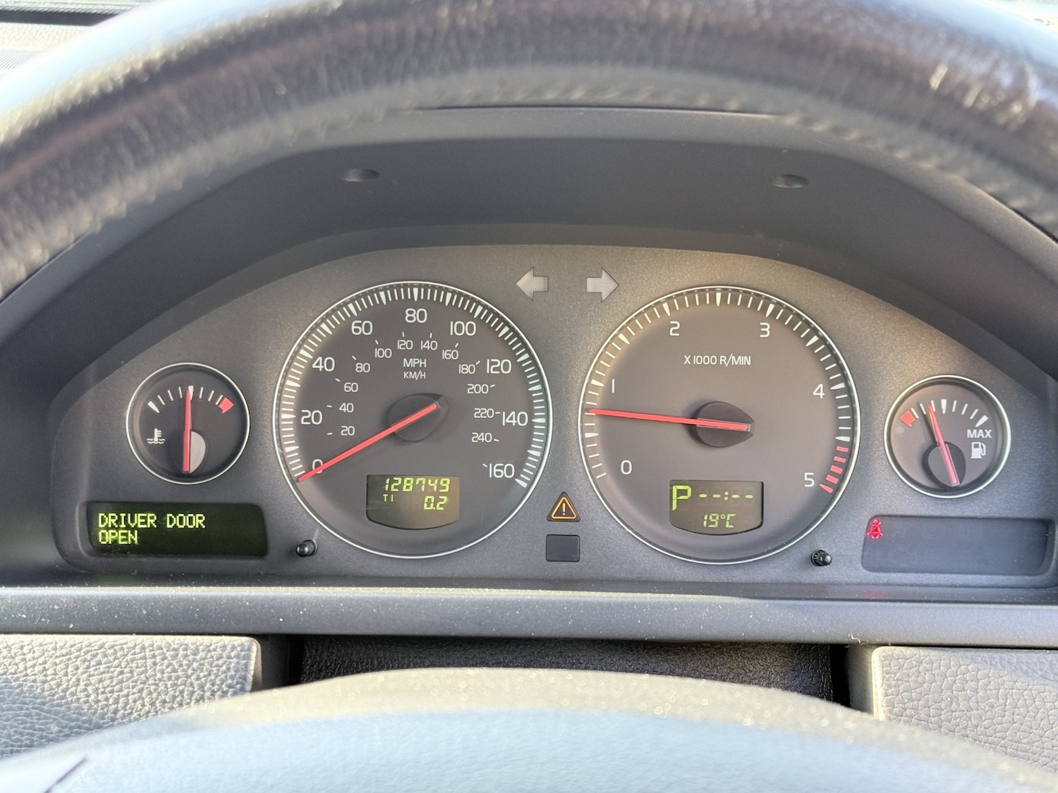 Used Volvo XC90 2010 for sale - 77629073: Photo 22