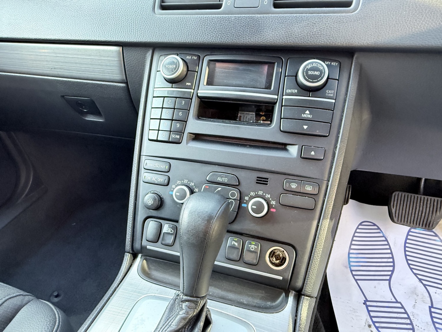 Used Volvo XC90 2010 for sale - 77629073: Photo 25