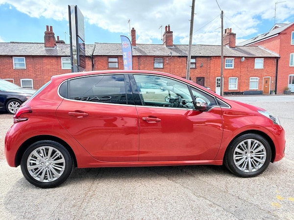 Used Peugeot 208 2015 for sale - 75523612: Photo 12