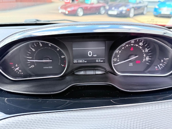 Used Peugeot 208 2015 for sale - 75523612: Photo 42