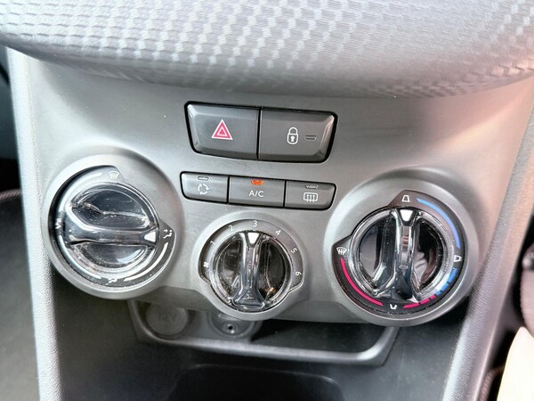 Used Peugeot 208 2015 for sale - 75523612: Photo 44