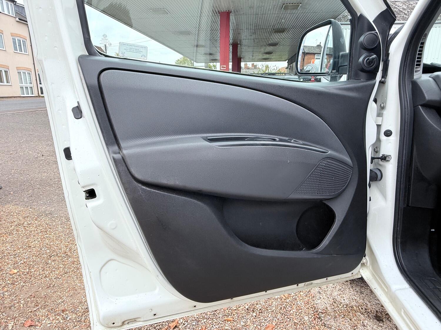 Used Fiat Doblo 2014 for sale - 76312399: Photo 32