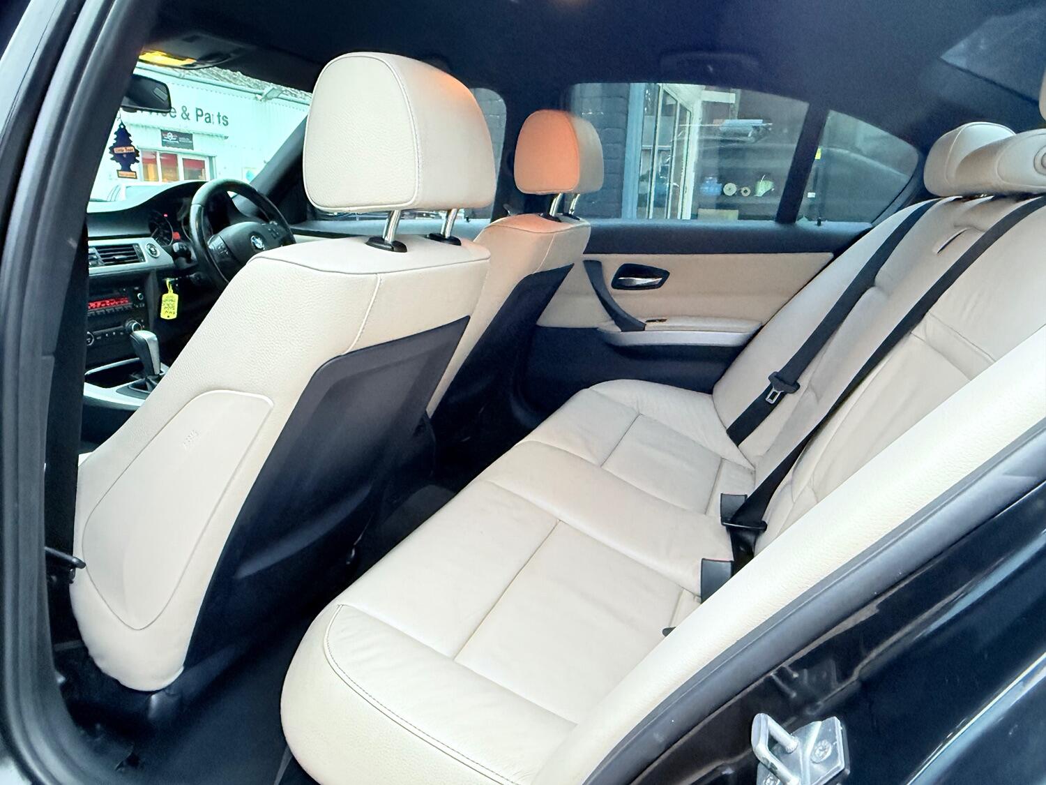 Used BMW 3 Series 2010 for sale - 76242891: Photo 29