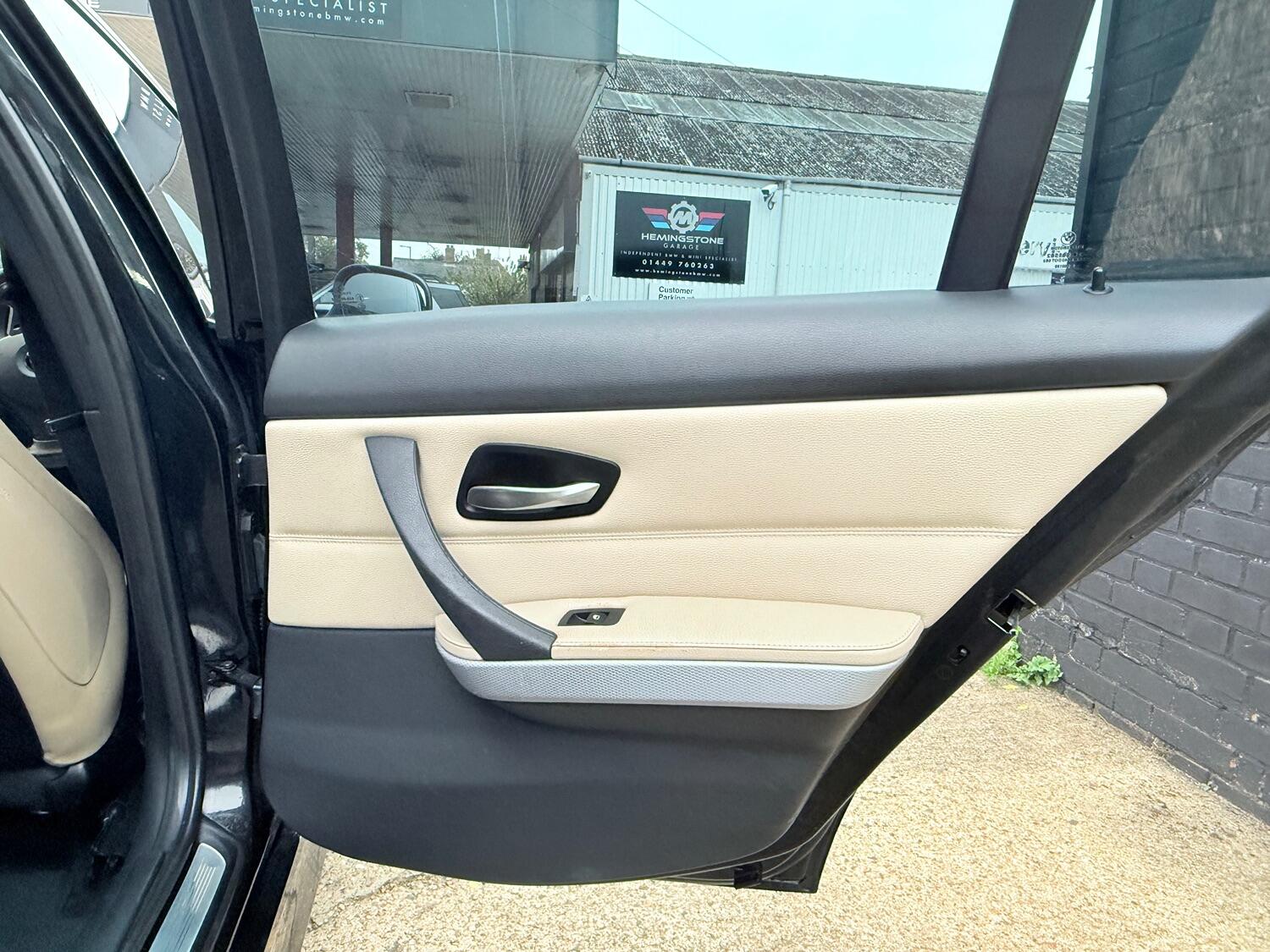 Used BMW 3 Series 2010 for sale - 76242891: Photo 35